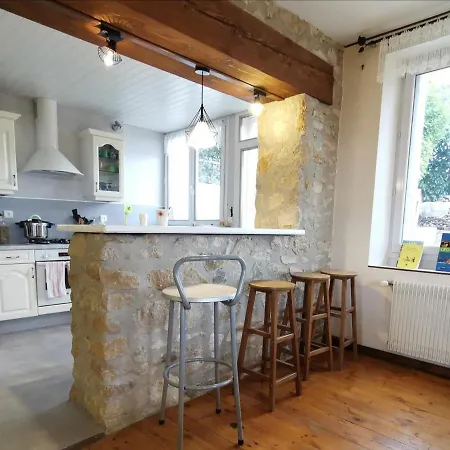 Maison Avec Piscine Privee Et Jardin A 5 Min Du Puy-en-velay, Ideale Pour Decouvrir La Haute-loire - Fr-1-582-320 * Espaly-Saint-Marcel