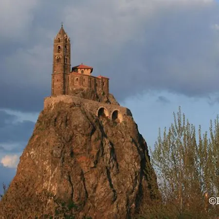 Prázdninový dům Maison Avec Piscine Privee Et Jardin A 5 Min Du Puy-en-velay, Ideale Pour Decouvrir La Haute-loire - Fr-1-582-320 *